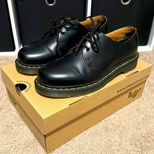 Doc Martens Oxford Black (Size 8 Mens) - Original Box